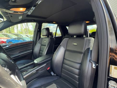 Used 2010 Mercedes-Benz ML 63 AMG 4MATIC image 18