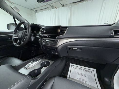 Used 2025 Honda Ridgeline RTL image 19