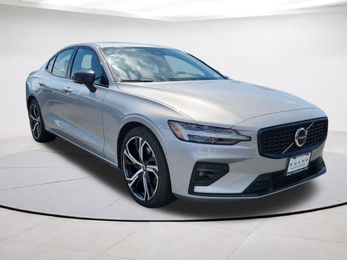 Certified 2023 Volvo S60 B5 Ultimate AWD/4WD image 1