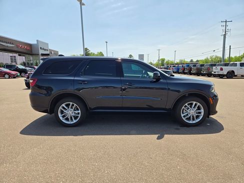 Used 2025 Dodge Durango GT AWD/4WD image 3
