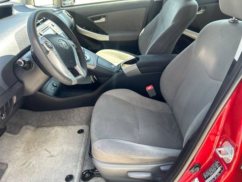 Used 2013 Toyota Prius Two FWD image 9