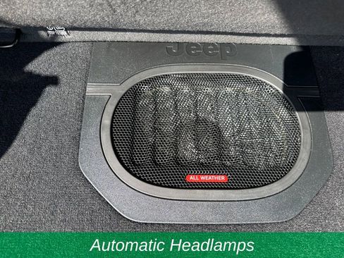 Used 2024 Jeep Wrangler Sport S image 14