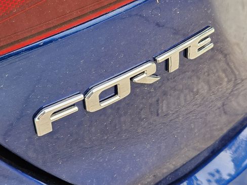 Used 2019 Kia Forte S FWD image 26