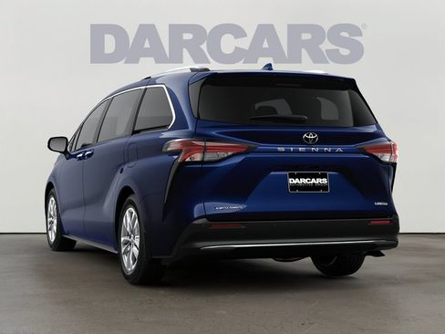 New 2026 Toyota Sienna Limited AWD/4WD image 13