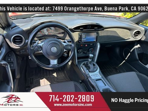 Used 2017 Toyota 86 RWD image 18