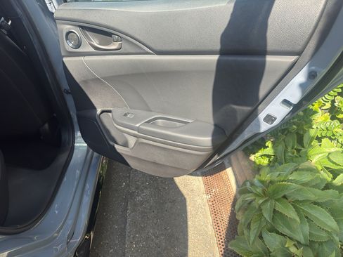 Used 2021 Honda Civic Sport image 14