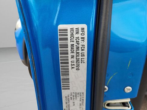 Used 2020 Jeep Cherokee Latitude Plus image 25