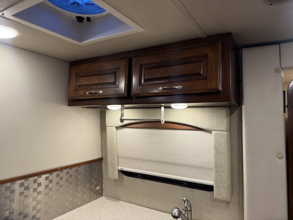 Used 2017 Mercedes-Benz Sprinter 3500 image 60