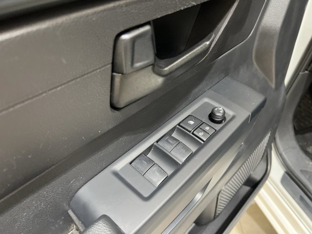 Used 2025 Toyota Tundra SR AWD/4WD image 21