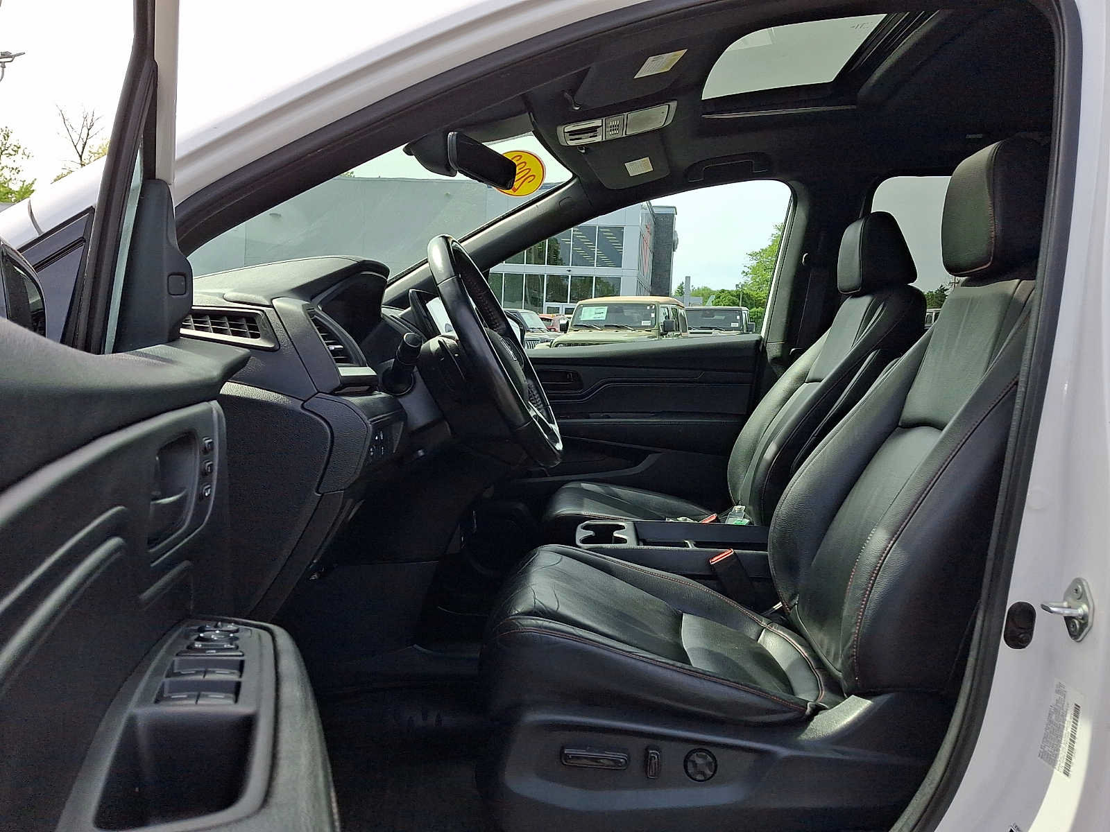 Used 2023 Honda Odyssey Sport image 17
