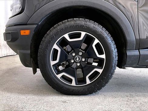 Used 2023 Ford Bronco Sport Outer Banks w/ Tech Package image 6