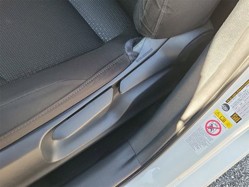 Used 2020 Toyota Prius LE w/ Carpet Mat Package image 17