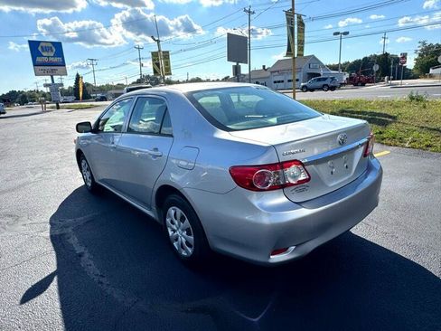 Used 2013 Toyota Corolla LE Special Edition image 7