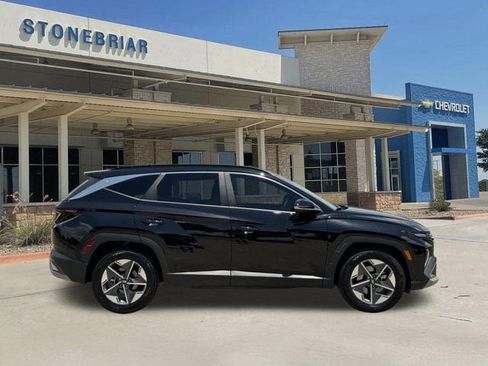 Used 2025 Hyundai Tucson SEL FWD image 4