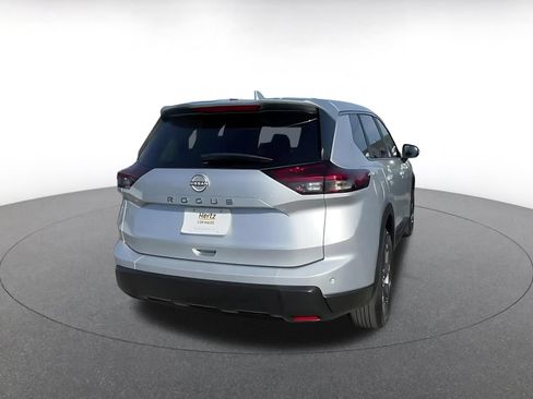 Used 2025 Nissan Rogue SV FWD image 14