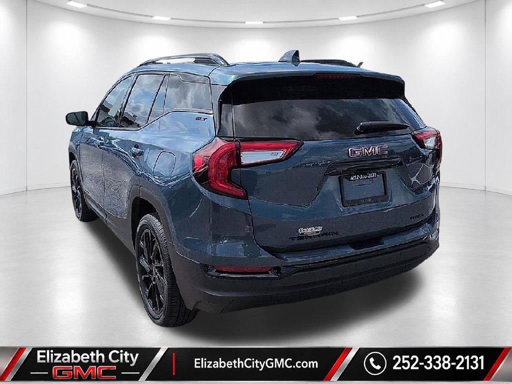 Used 2024 GMC Terrain SLT w/ Elevation Edition AWD/4WD image 8