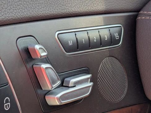 Used 2013 Mercedes-Benz SL 550 image 13