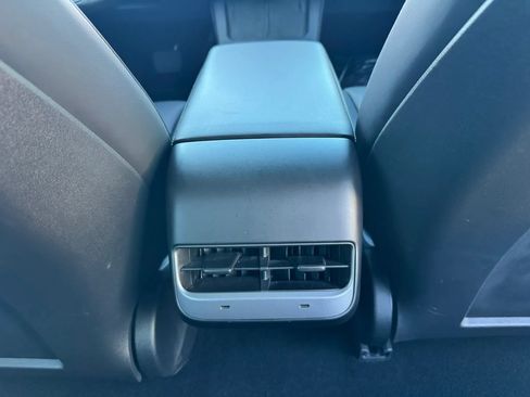 Used 2023 Tesla Model 3 Standard Range RWD image 27