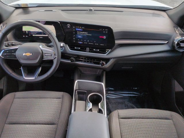 Used 2025 Chevrolet Equinox LT w/ Safety and Technology Package FWD image 14
