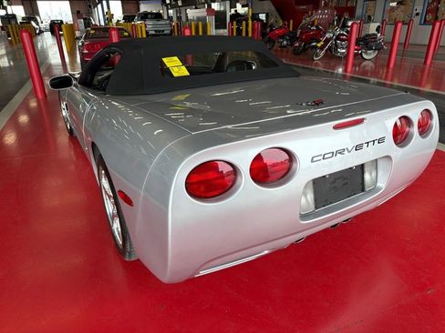 Used 2002 Chevrolet Corvette Convertible w/ Preferred Equipment Group2 image 3