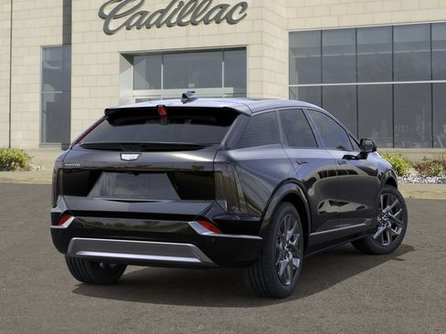 New 2027 Cadillac Optiq Luxury w/ LPO, Floor Liner Package AWD/4WD image 4