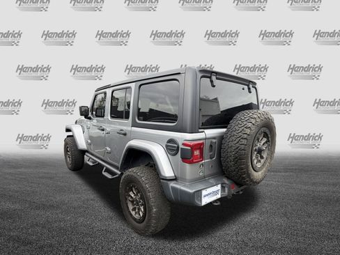 Used 2018 Jeep Wrangler Unlimited Sahara image 8