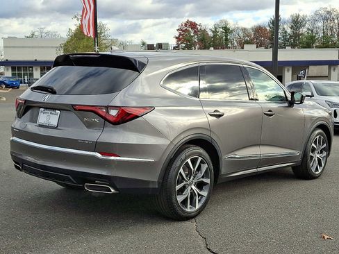 Used 2024 Acura MDX SH-AWD w/ Technology Package image 6