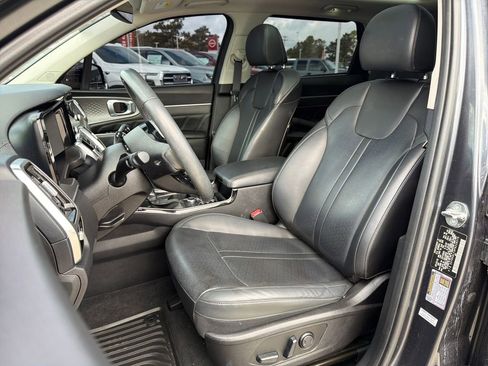Used 2023 Kia Sorento SX image 10
