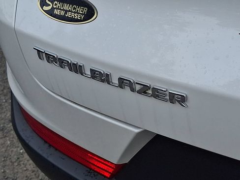 Used 2023 Chevrolet TrailBlazer ACTIV w/ Technology Package FWD image 29