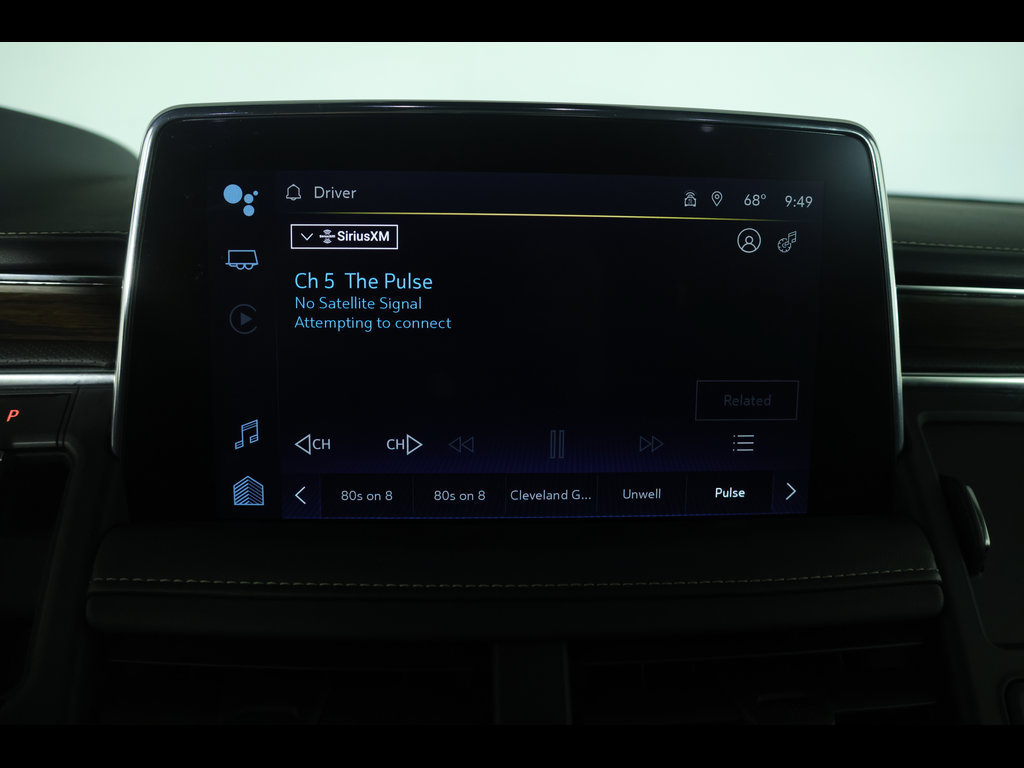 Used 2023 Chevrolet Tahoe Premier AWD/4WD image 32