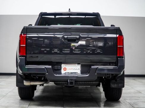 Used 2025 Toyota Tacoma TRD Sport AWD/4WD image 11