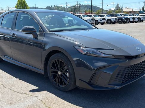 Certified 2026 Toyota Camry SE FWD image 38
