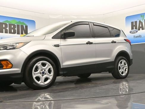Used 2019 Ford Escape S image 19