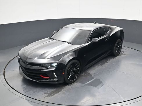 Used 2018 Chevrolet Camaro LT image 25