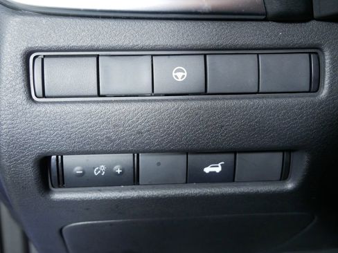 Used 2022 Nissan Rogue SL w/ SL Premium Package image 19