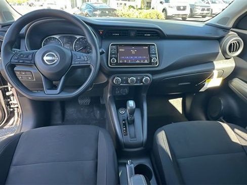New 2025 Nissan Kicks Play S image 17