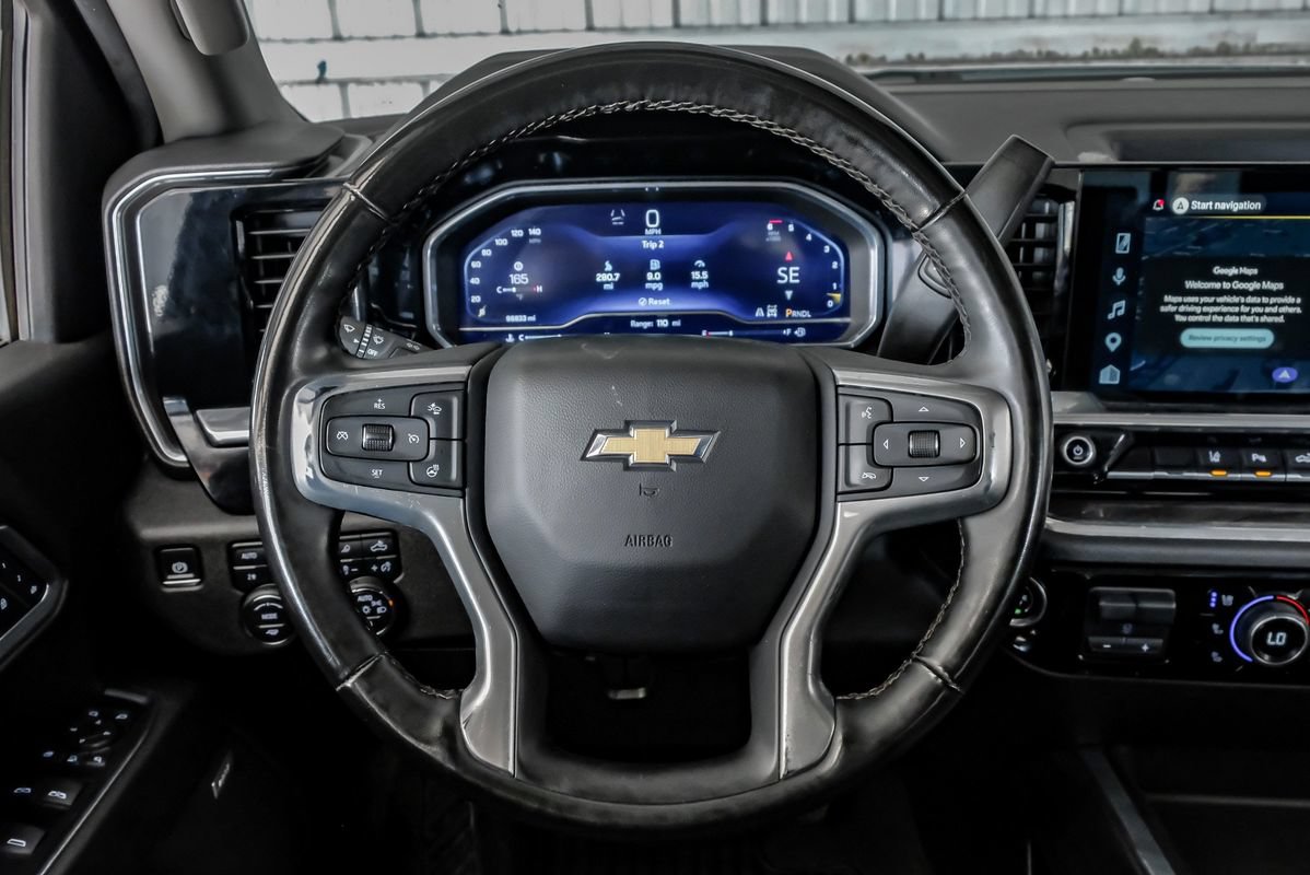 Used 2025 Chevrolet Silverado 2500 LTZ w/ LTZ Convenience Package AWD/4WD image 15
