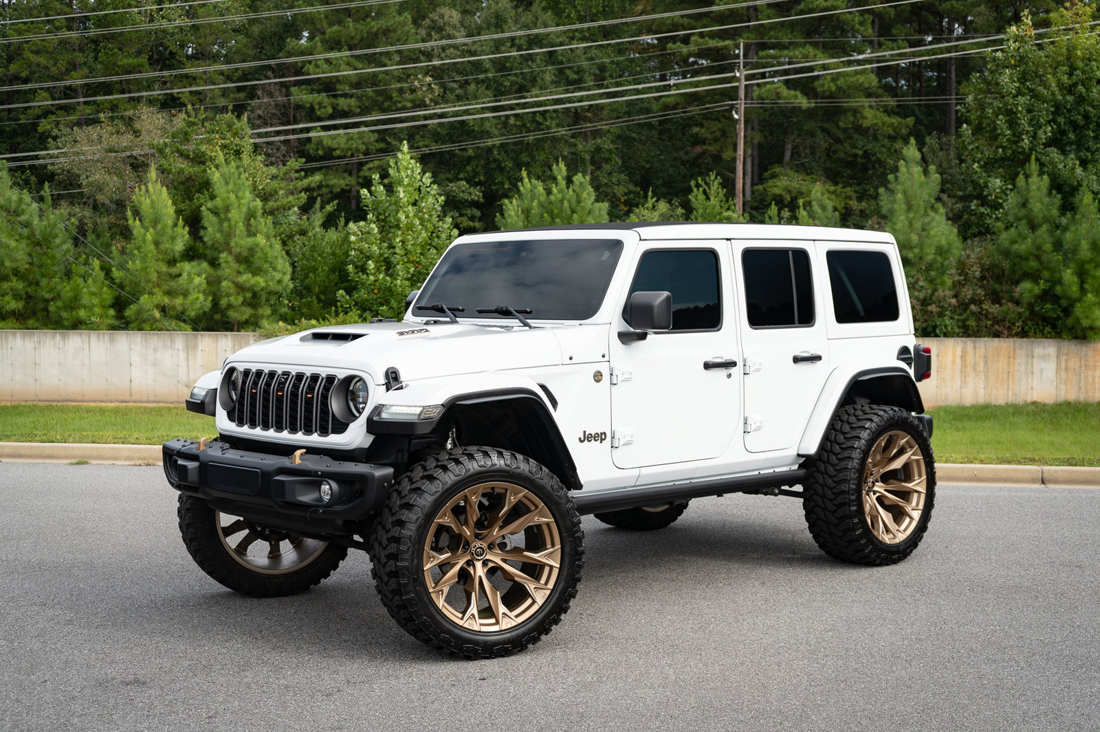 Used 2024 Jeep Wrangler Unlimited Rubicon 392 AWD/4WD image 4
