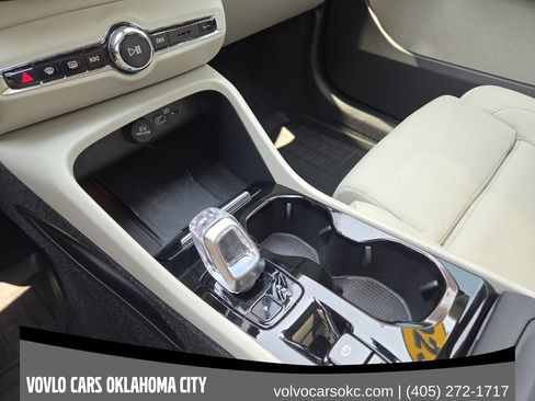 Certified 2023 Volvo XC40 B4 Plus w/ Driver Assist Package FWD image 22