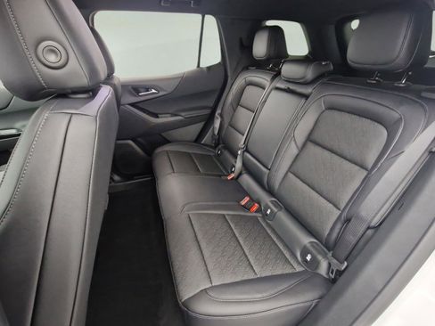 New 2026 Chevrolet Equinox LT w/ Convenience Package II image 24