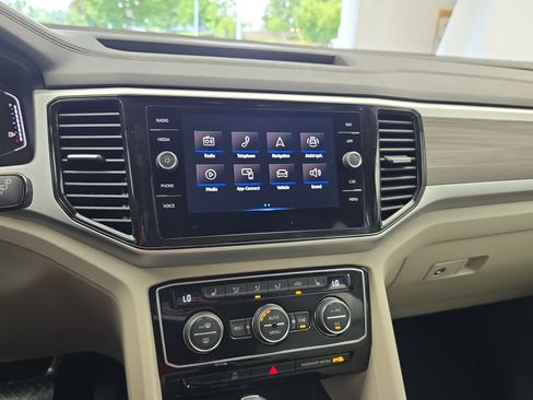 Used 2023 Volkswagen Atlas SEL AWD/4WD image 22