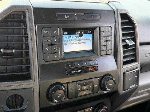 Used 2020 Ford F250 XL w/ Power Equipment Group RWD image 18