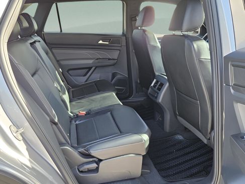 Used 2022 Volkswagen Atlas Cross Sport SEL R-Line w/ Cross Sport MDO Package image 15