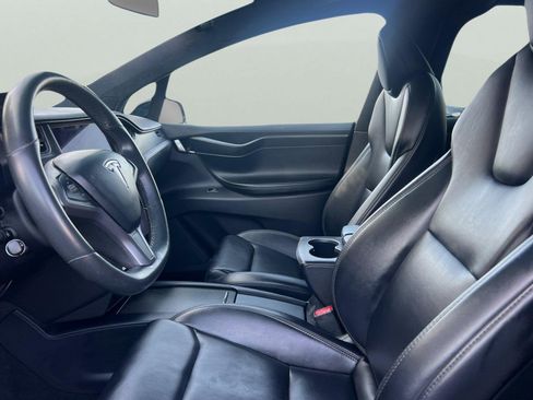 Used 2020 Tesla Model X Long Range image 14