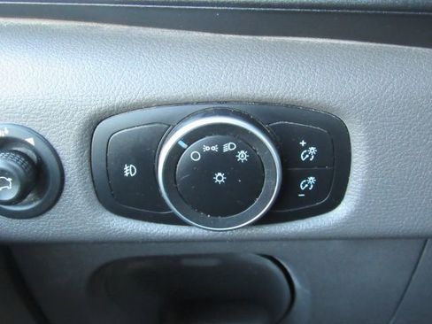 Used 2020 Ford Transit 350 XLT image 28