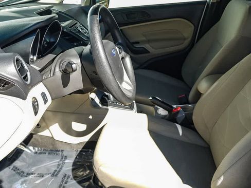 Used 2017 Ford Fiesta SE FWD image 21
