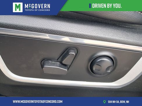 Used 2023 RAM 1500 Laramie AWD/4WD image 12