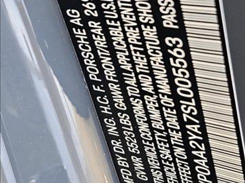 Used 2025 Porsche Panamera 4 image 25