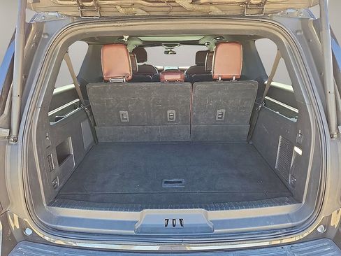 Used 2024 Ford Expedition Max Limited RWD image 14