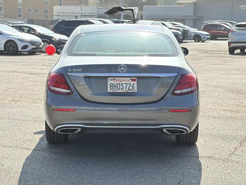Used 2018 Mercedes-Benz E 300 w/ Premium 3 Package (Q03) image 4